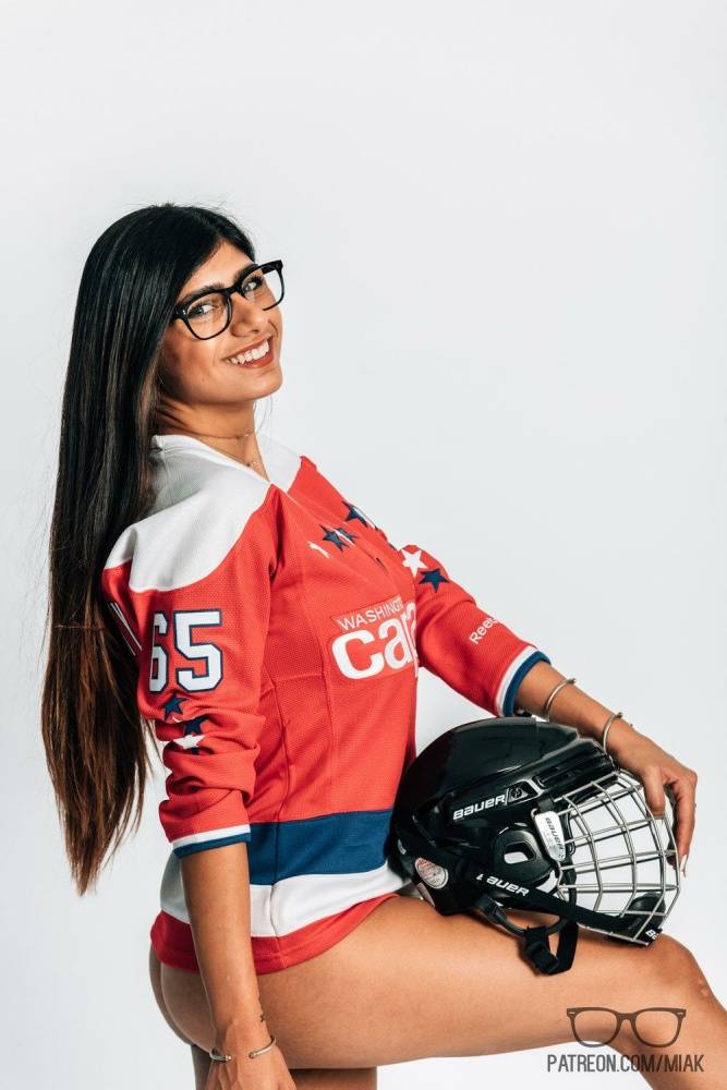 Mia Khalifa Sexy Hockey Jersey Photoshoot Set Leaked - #1