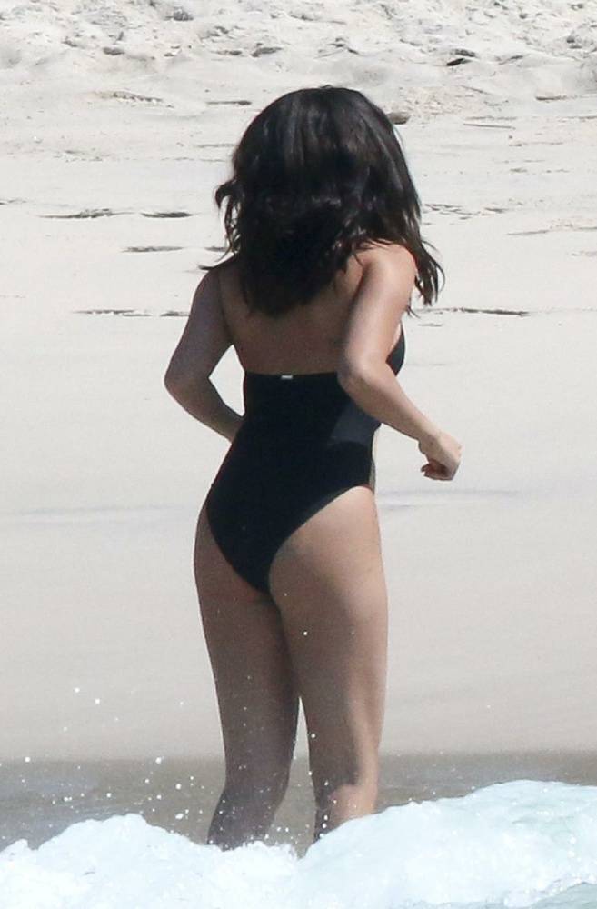 Selena Gomez Sexy One-Piece Swimsuit Paparazzi Set Leaked - #10