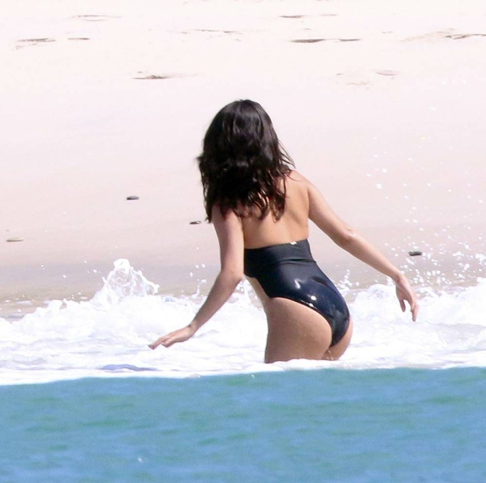 Selena Gomez Sexy One-Piece Swimsuit Paparazzi Set Leaked - #25