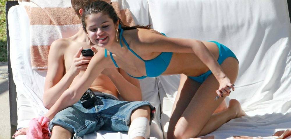 Selena Gomez Sexy Bikini Paparazzi Set Leaked - #6