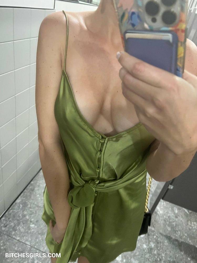 Amanda Cerny Nude Celebrity's Pussy Photos - amandacerny Onlyfans Leaked - #5