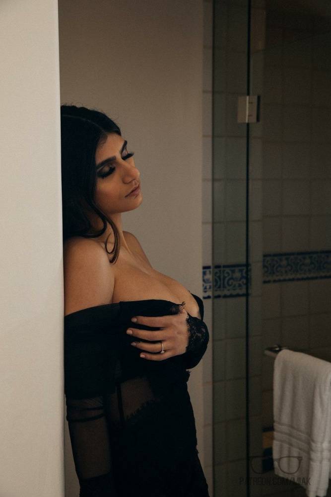 Mia Khalifa Sexy Lingerie Photoshoot Set Leaked - #10