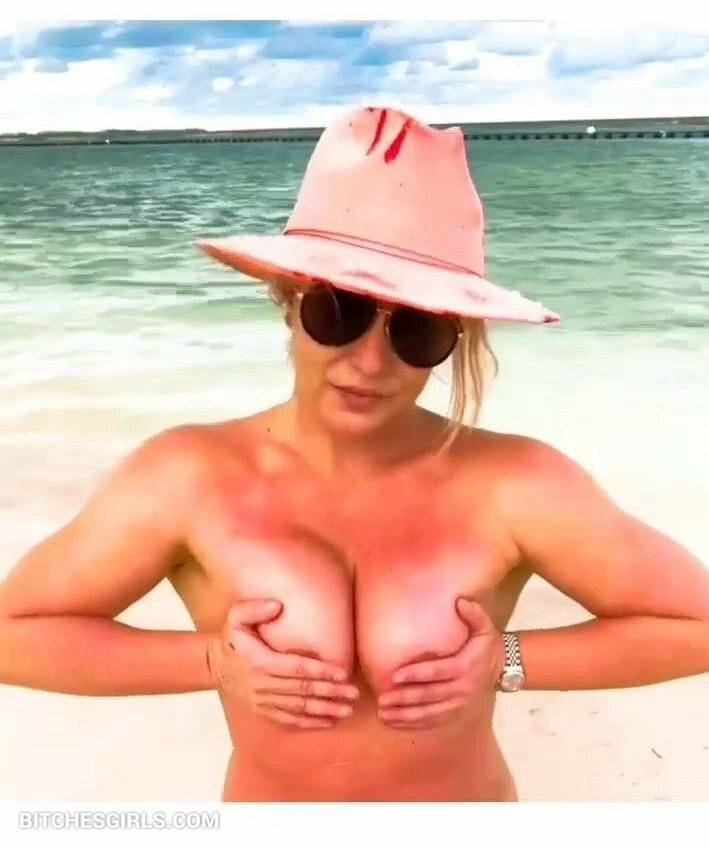 Britney Spears Nude Celebrity Leaked Tits Photos - #10
