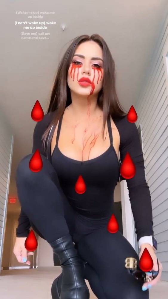 Giovanna Eburneo Bodysuit Zombie Cosplay Video Leaked - #7