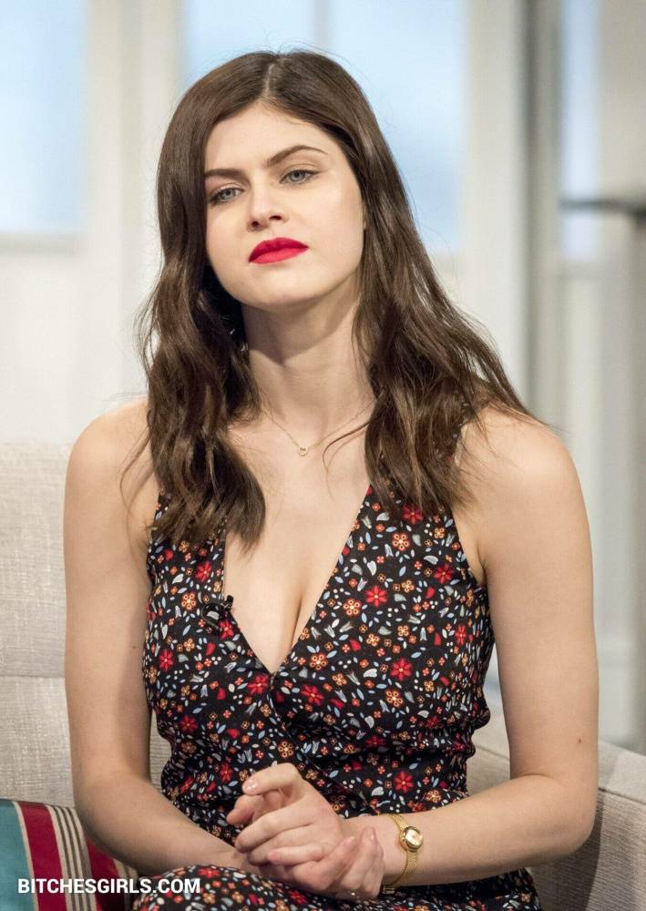 Alexandra Daddario Nudes - Nipple & Pussy Slips - #14