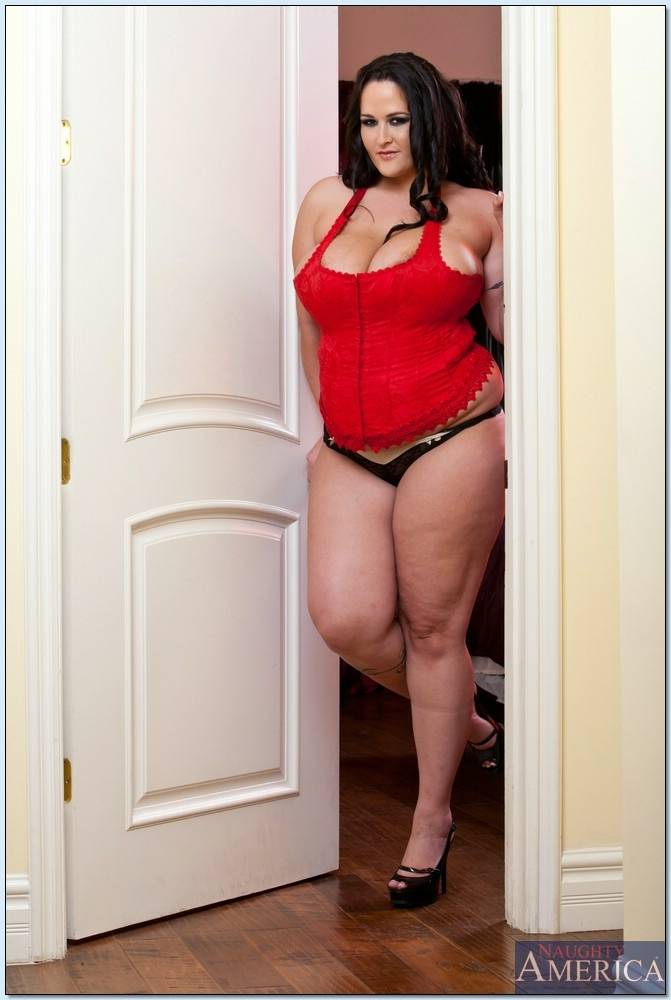 BBW wife Carmella Bing stripping from red corset and squeezing big tits - #2