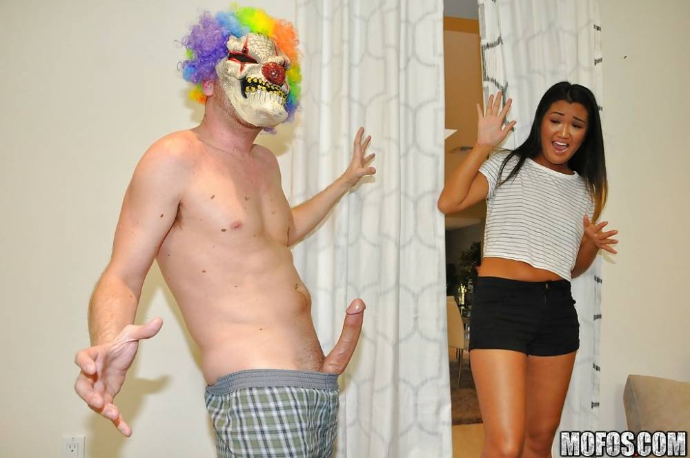 Amateur Asian girl Amy Parks getting fucked and jizzed on by man in clown mask - #3