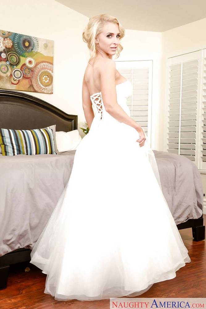 Stocking clad pornstar Alix Lynx sheds wedding dress for babe photo shoot - #11