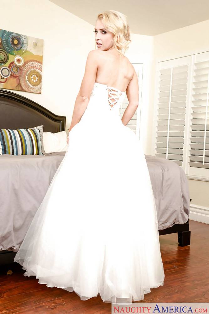 Stocking clad pornstar Alix Lynx sheds wedding dress for babe photo shoot - #3