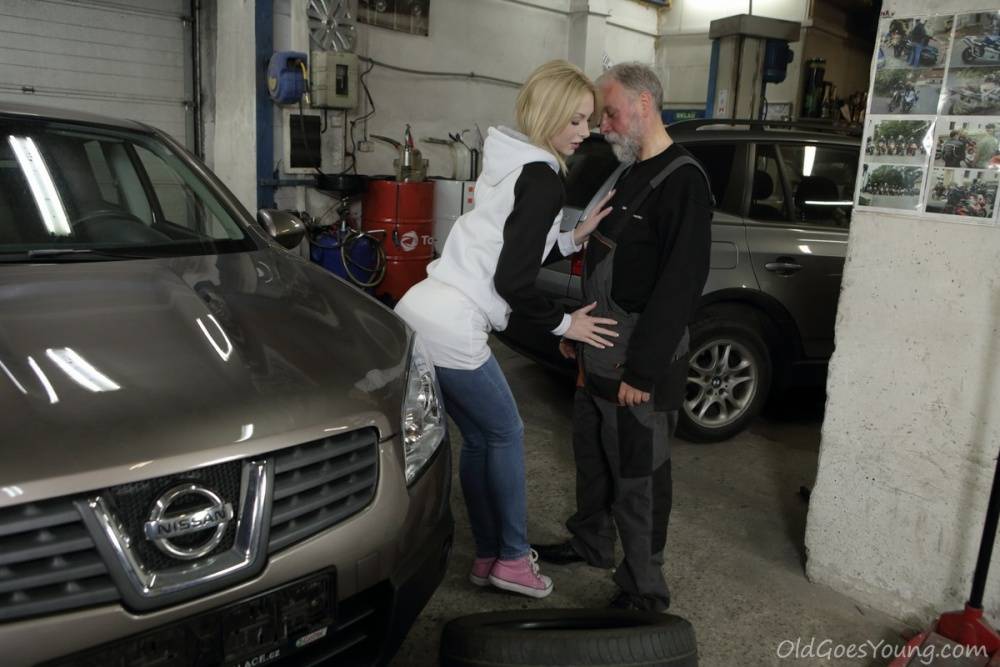 Young blond Frances seduces and fucks an old man inside his auto repair garage - #4