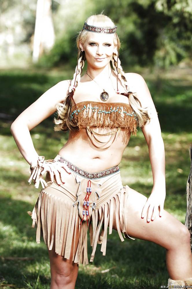 Big titted babe in indian costume stripping and posing outdoor - #16