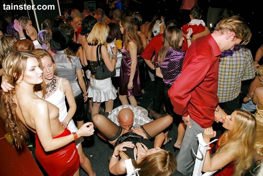 Male strippers get called over to all female party and an orgy breaks out - #1