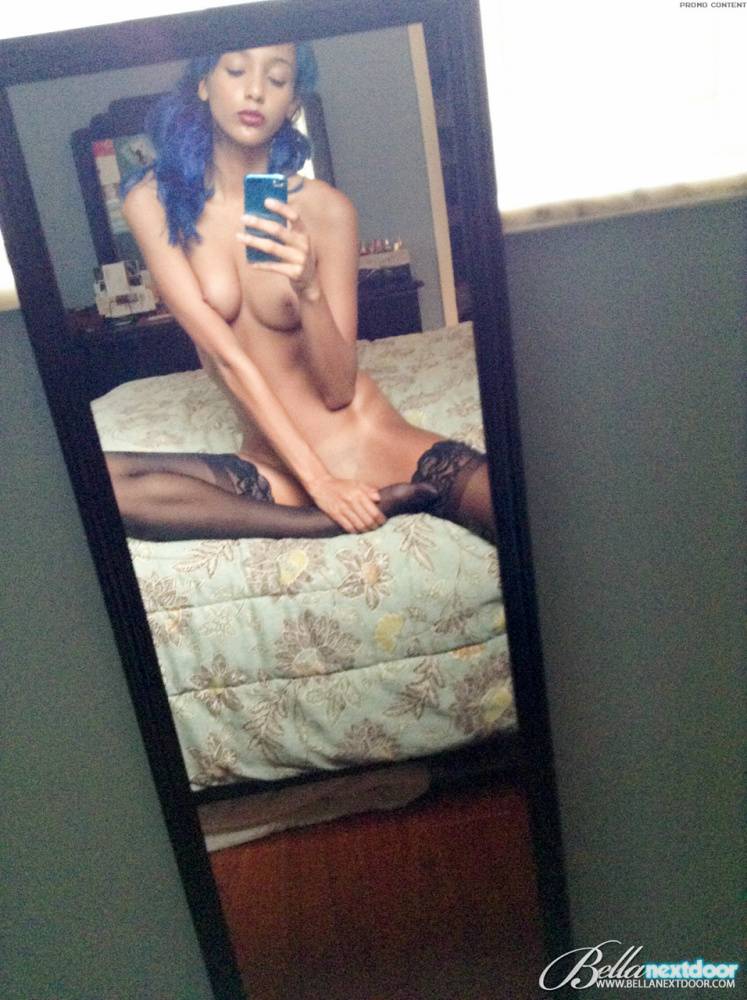 Slim amateur Kat Dilles takes naked selfies while playing with herself - #10