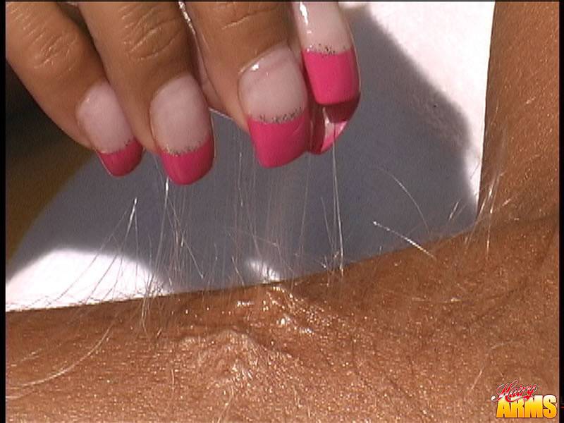 Amateur solo girl Lori Anderson has the longest arm hair ever seen on a woman - #9