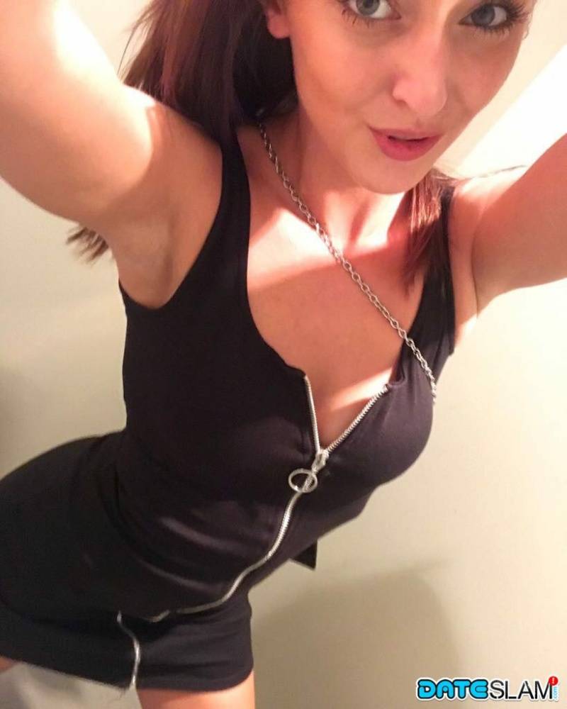 Hot solo girl takes mirror selfies to add to her dating profile - #3