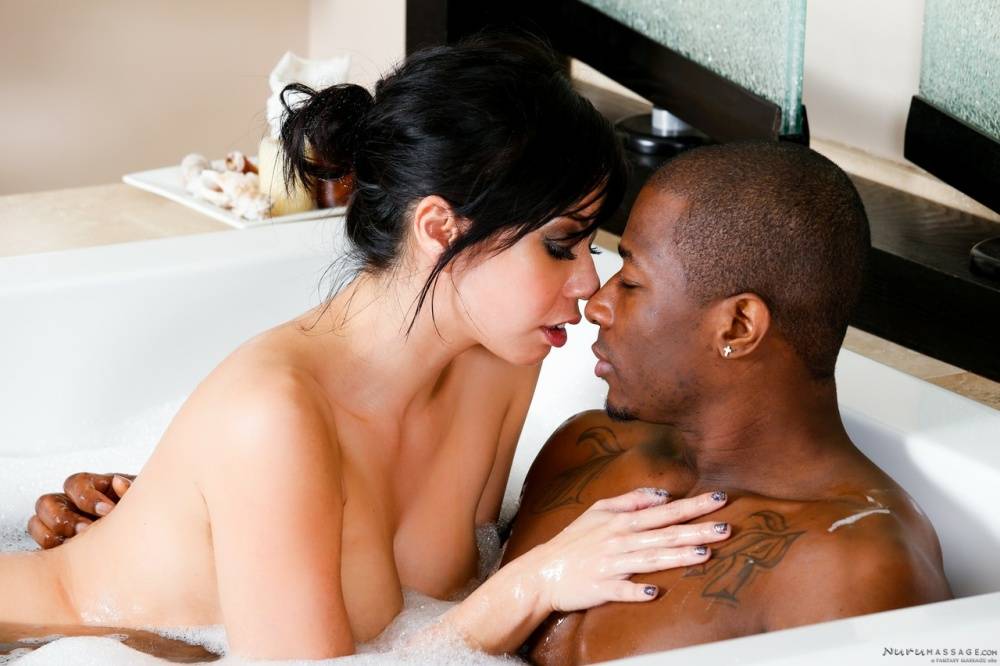 Asian masseuse Kimmy Lee has sex with a black man during a nuru massage - #13