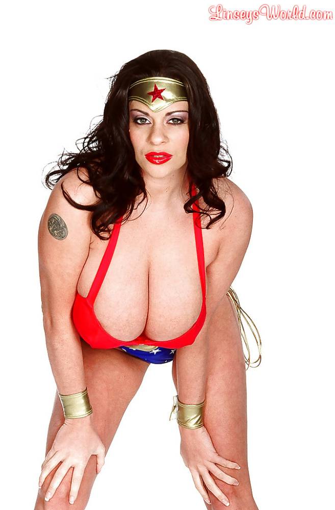 European MILF Linsey Dawn McKenzie ripping off Wonder Woman - #7