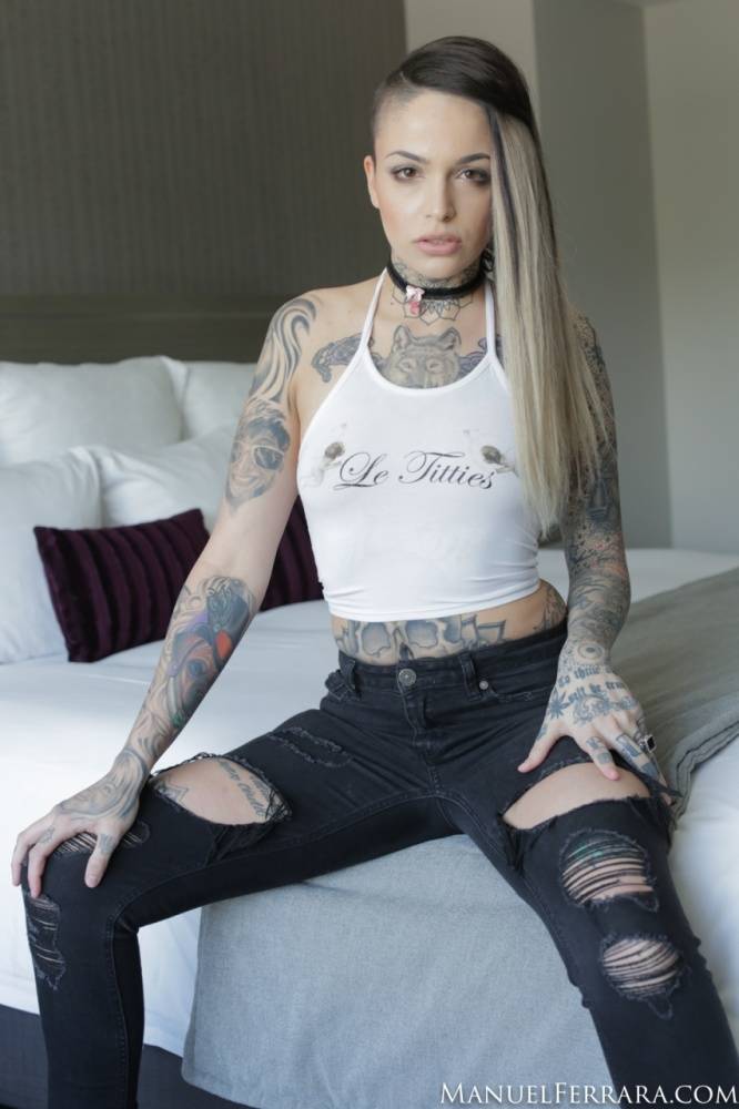 Tattooed girl Leigh Raven wears a black choker while getting naked - #8