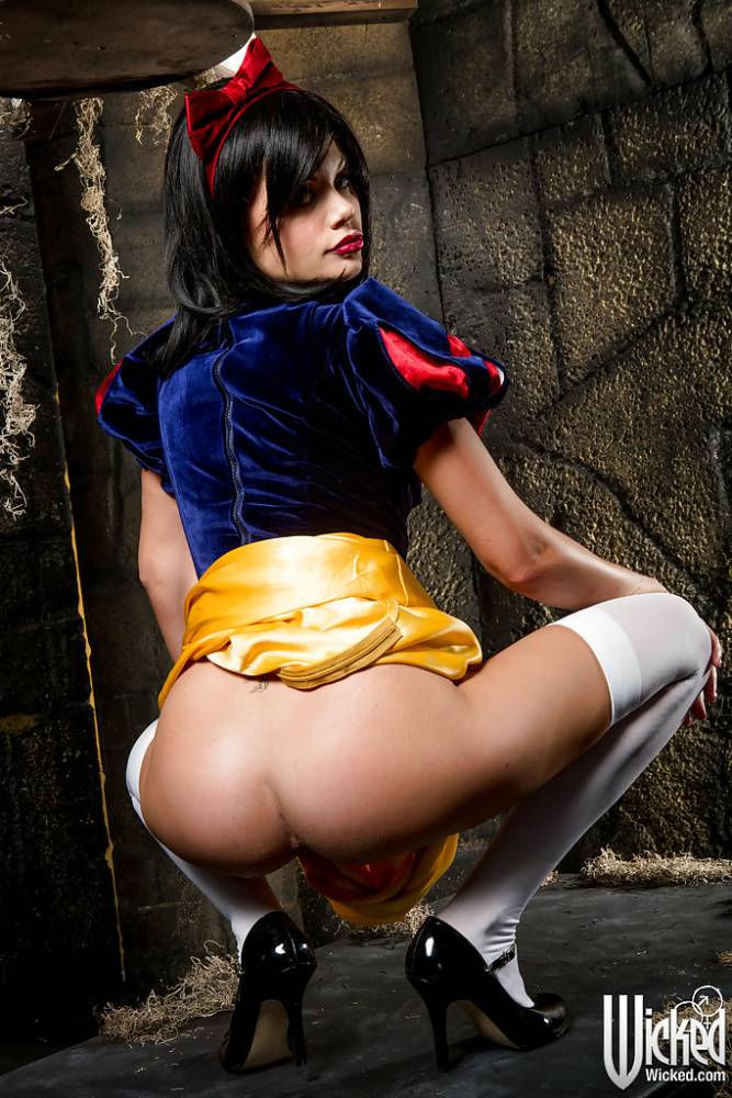 Brunette babe Jessica is a cosplay milf with big tits and tight ass - #16