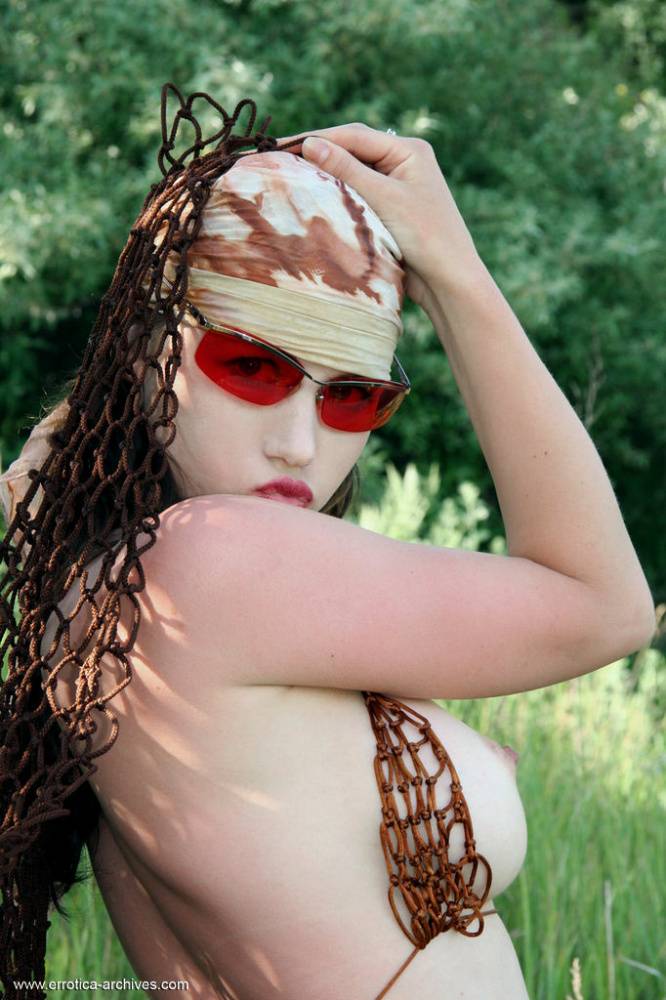 Sexy Ukrainian gypsy Firebird A models naked among the tall grasses - #14