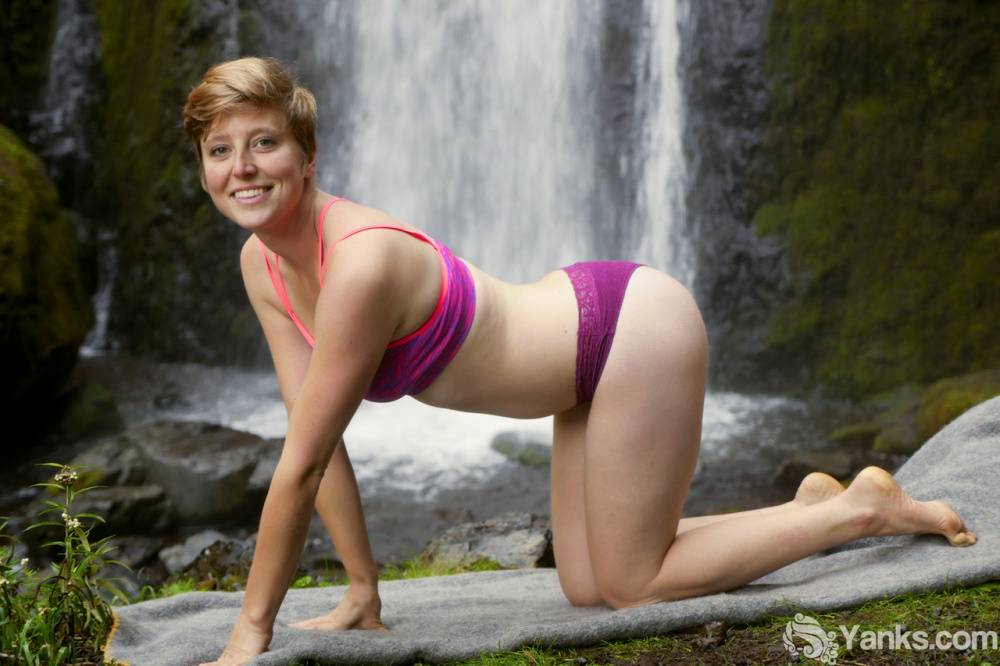 Short haired amateur Aurora Odaire gets naked in front of a waterfall - #12