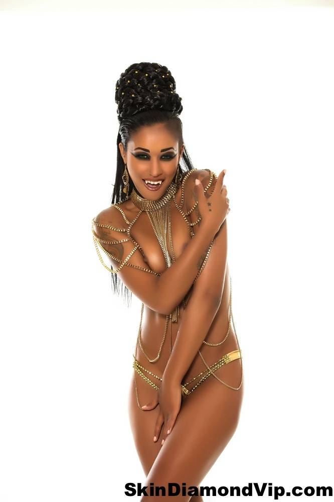 Scary ebony MILF Skin Diamond shows her fangs while posing her hot naked body - #2