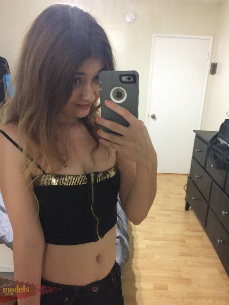 Petite teen Ariel Mc Gwire makes her nude modeling debut in bathroom selfies - #11