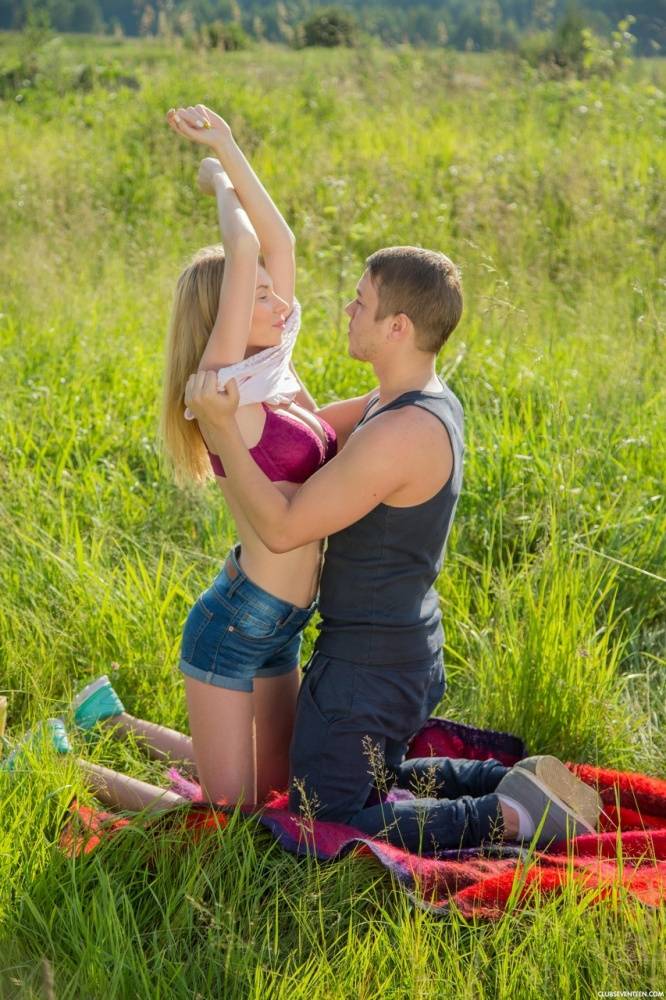Hot blonde teen gets her bald twat hammered outdoors in a field - #12