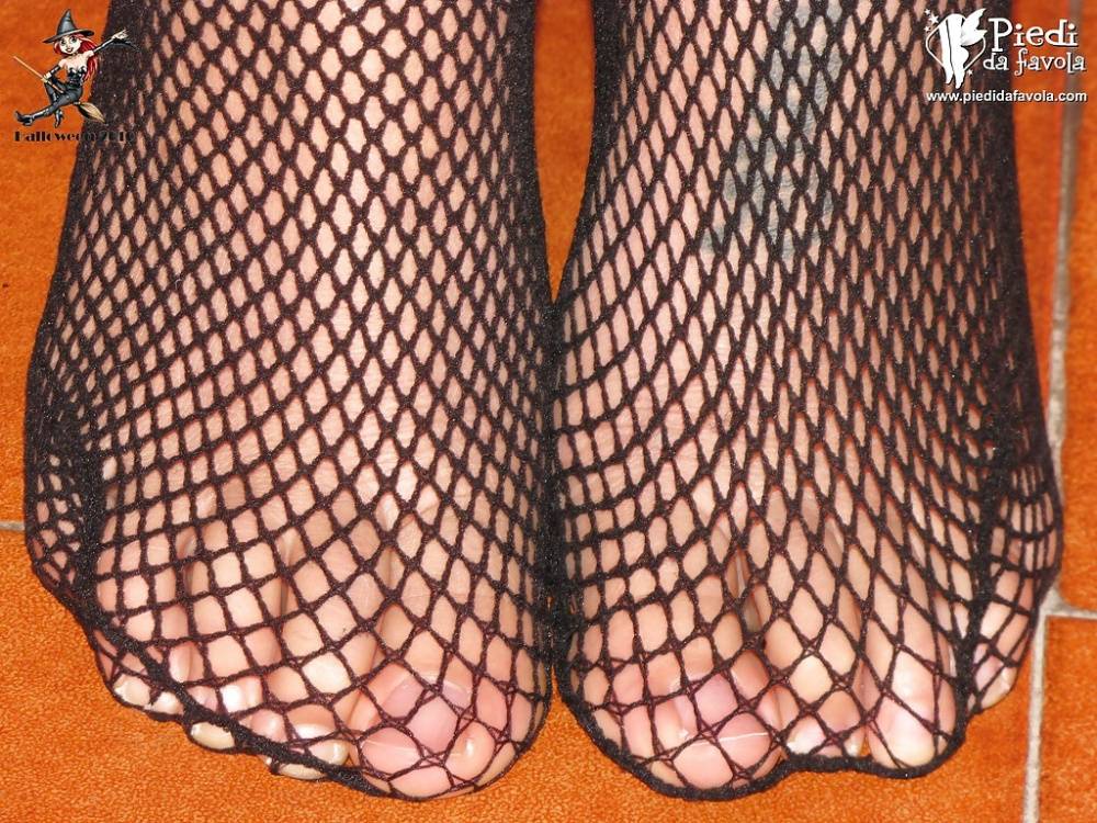Sexy looking blonde babe in black fishnet Marlene is a doll - #13