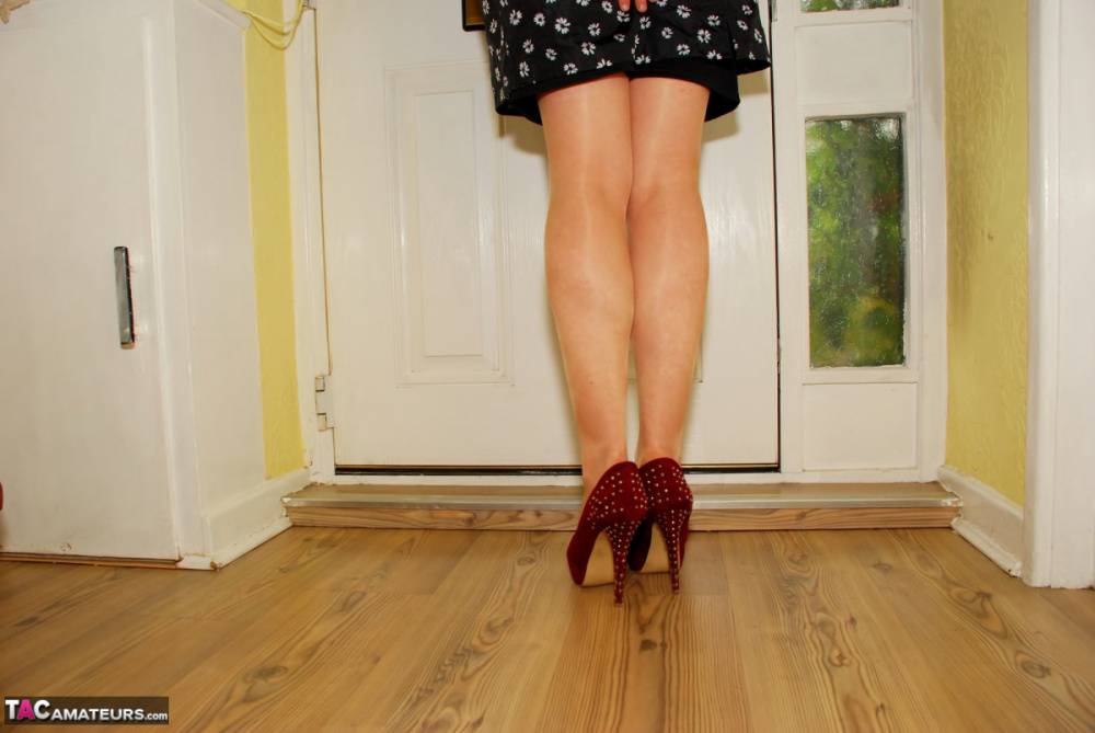 UK redhead Juicey Janey shows off her legs in a short dress and pumps - #7