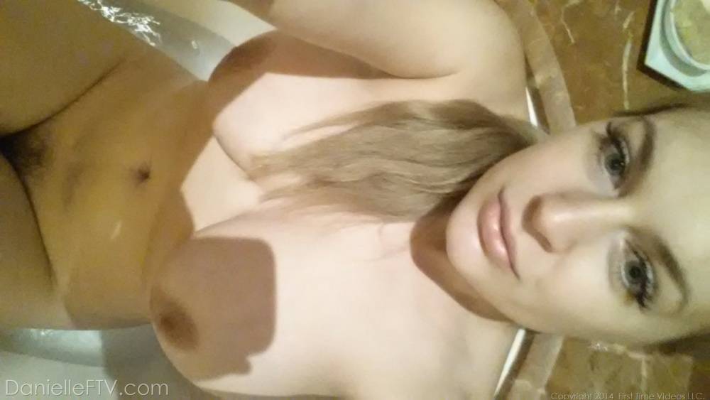 Big assed blonde amateur Danielle takes candid selfies all around the world - #1