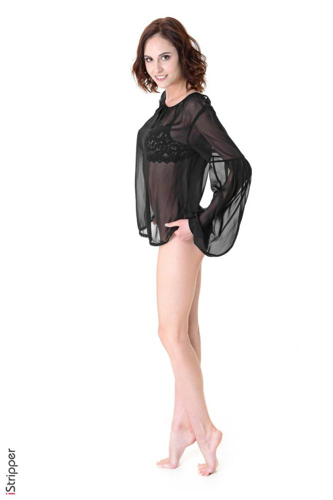 Slender girl Sade Mare gets totally naked during a striptease show - #6