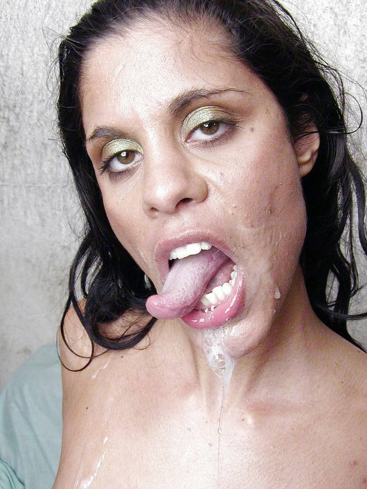 Jizz starving latina slut Melissa Rey receives double facial cumshot - #5