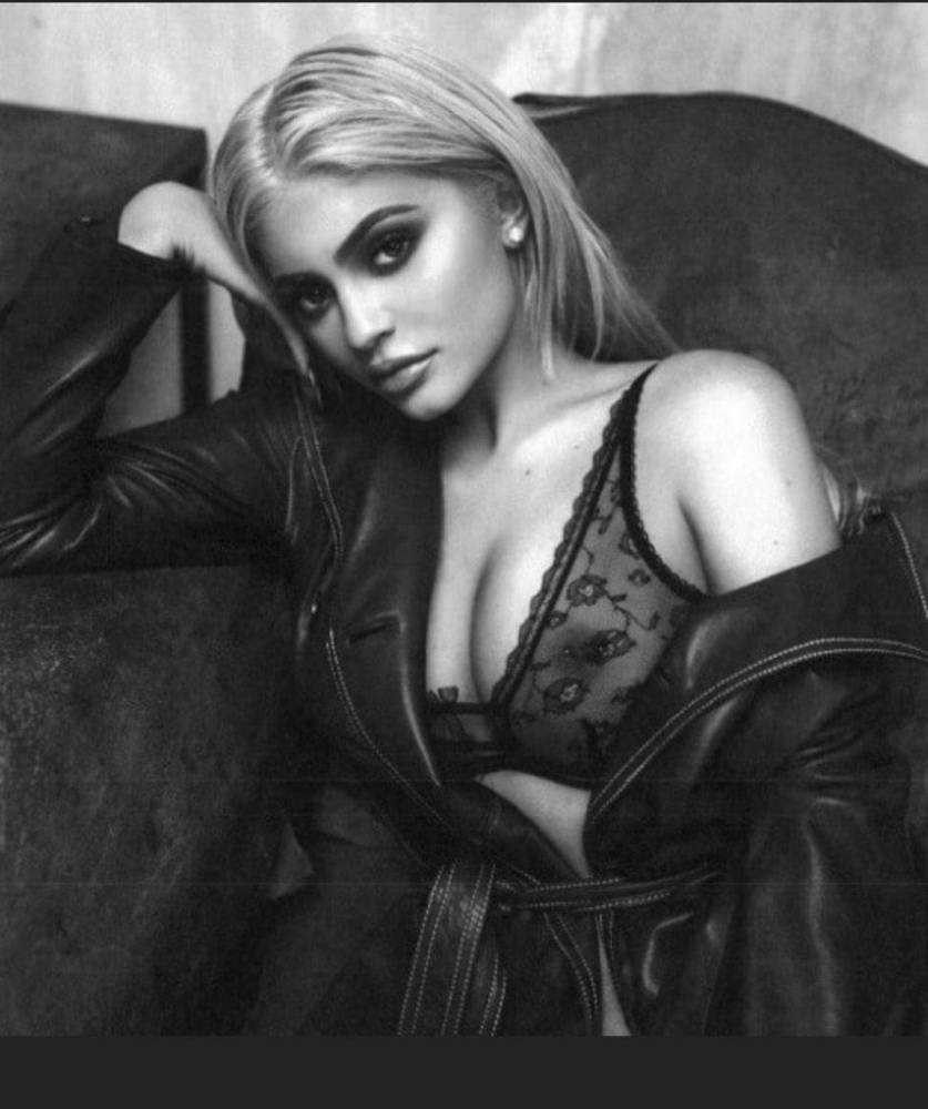 Kylie Jenner Sheer See Through Lingerie Nip Slip Set Leaked - #4