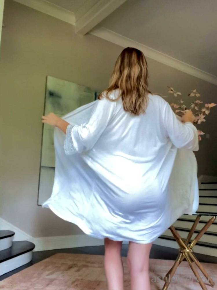 Ashley Tervort Nude Robe Strip Onlyfans Video Leaked - #1