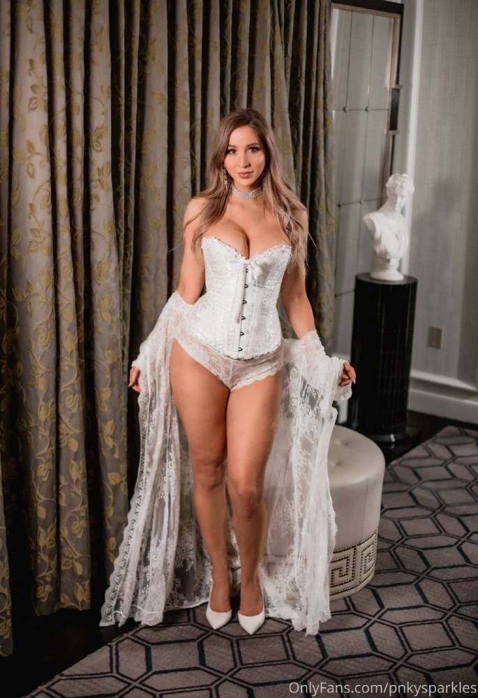 Pnkysparkles White Corset Onlyfans Set Leaked - #3