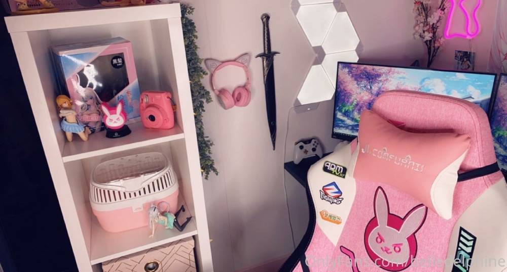 Belle Delphine Gaming Setup Onlyfans Set Leaked - #13