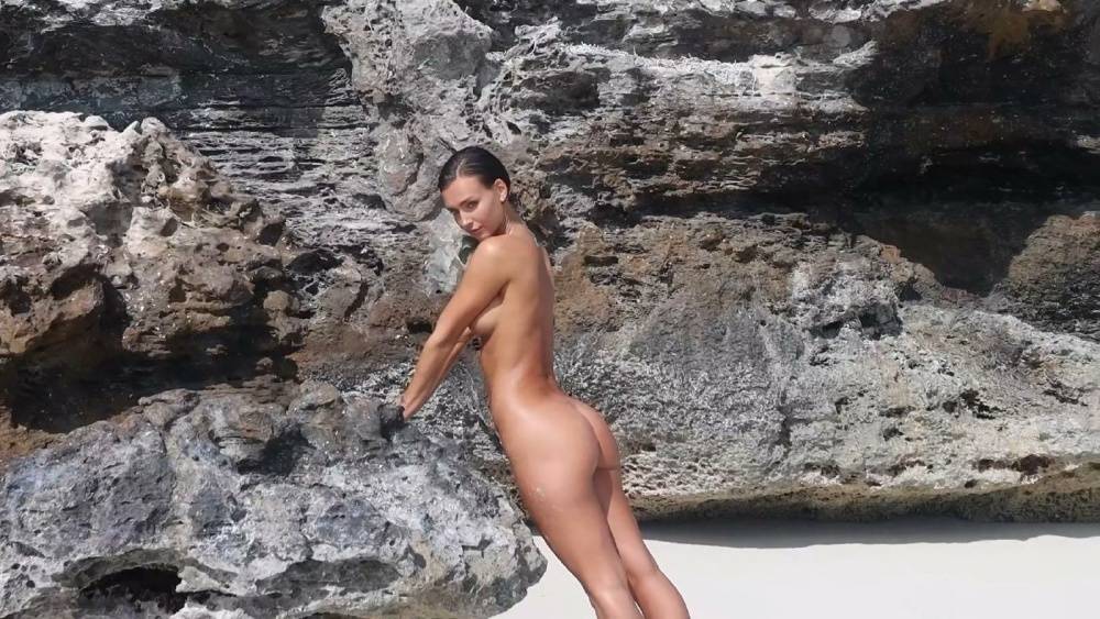 Rachel Cook Nude Beach Photoshoot Video Leaked - #8