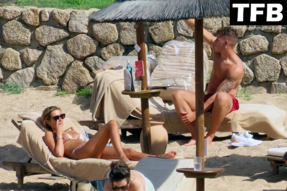 Katherine Pilkington & Ross Barkley Continue Their Holiday in Sardinia - #11