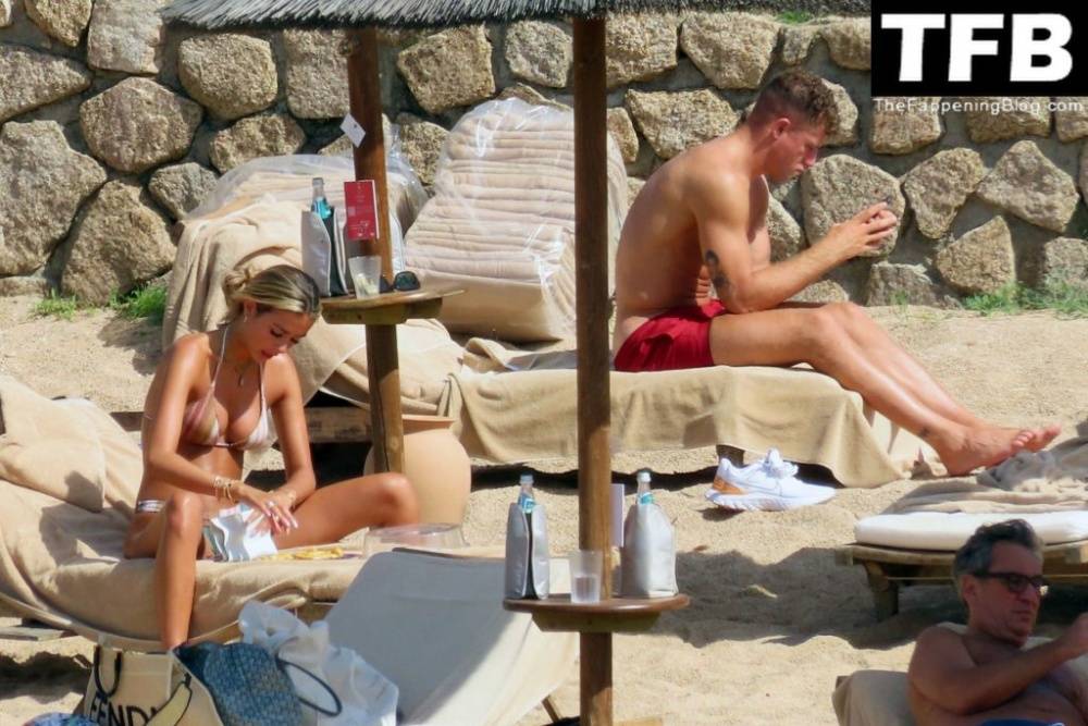 Katherine Pilkington & Ross Barkley Continue Their Holiday in Sardinia - #18