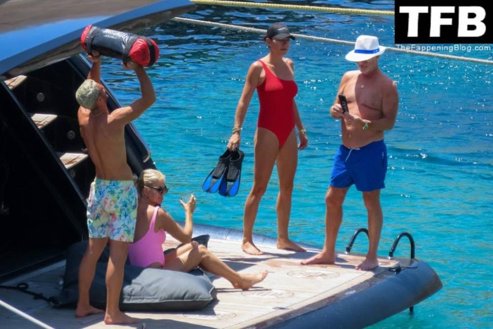 Caroline Stanbury Flaunts Her Body in a Pink Bikini on the Yacht in Greece - #17