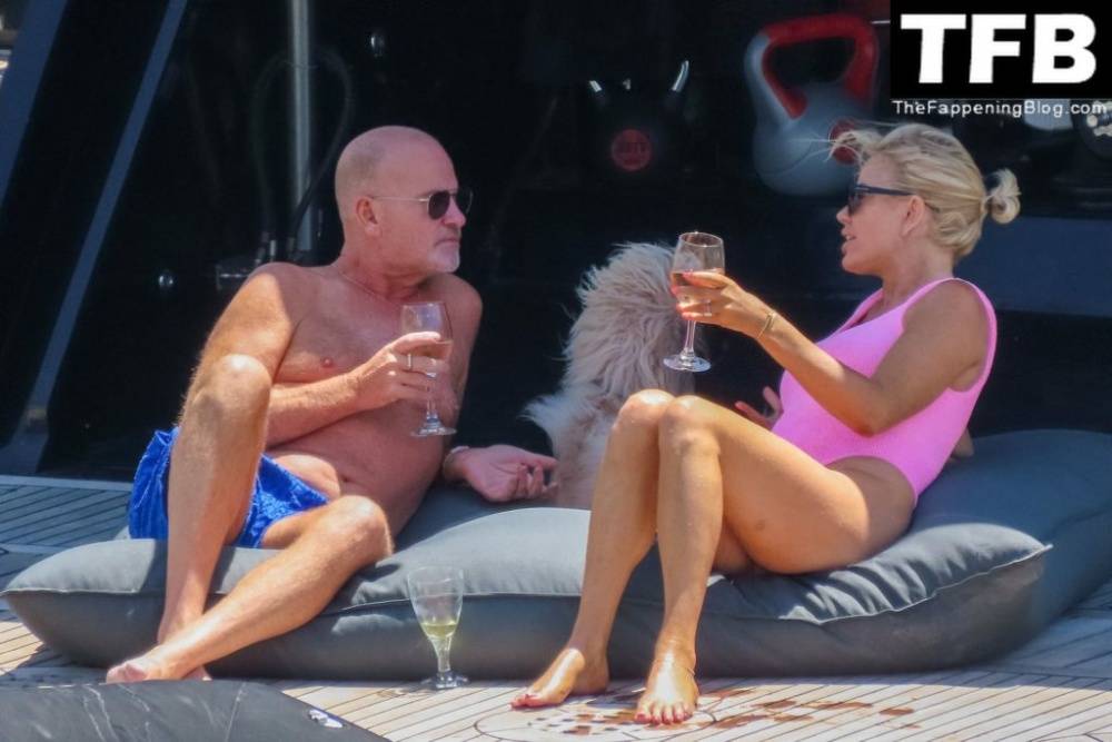 Caroline Stanbury Flaunts Her Body in a Pink Bikini on the Yacht in Greece - #6