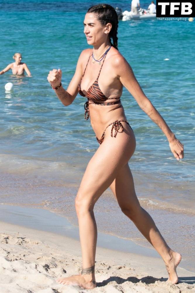 Melissa Satta Enjoys Her Holiday in Sardinia - #9