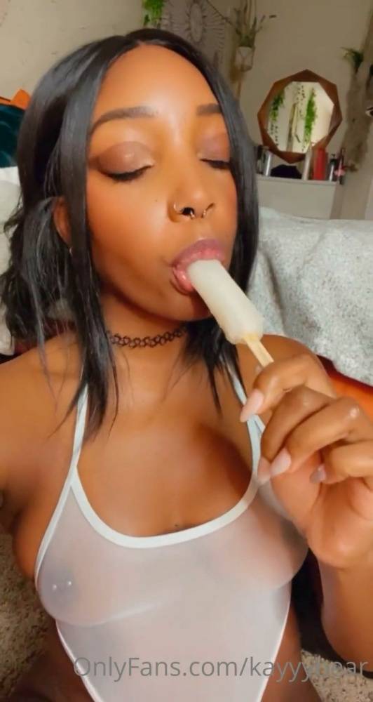KayyyBear Popsicle Blowjob Masturbation Onlyfans Video Leaked - #8