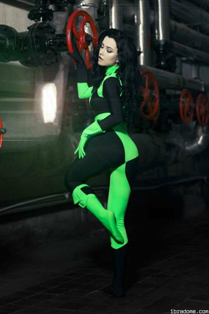 Helen Stifler Shego Cosplay Photos - #3