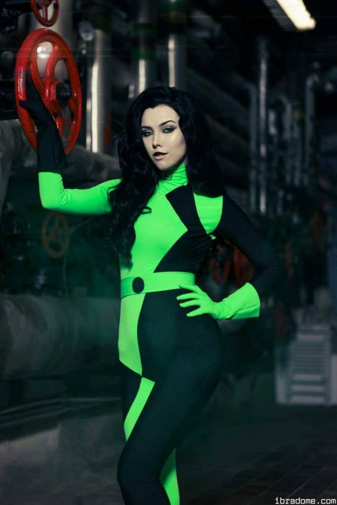 Helen Stifler Shego Cosplay Photos - #9