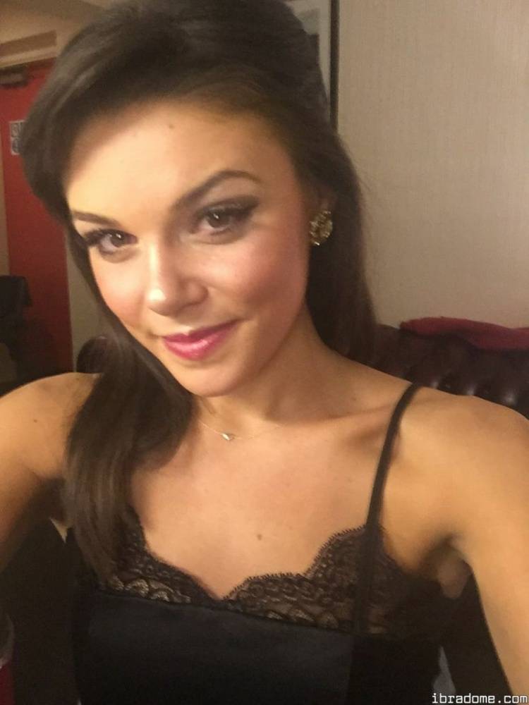 Faye Brookes Leak Sets - #6