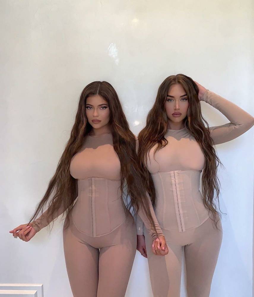 Kylie Jenner Lesbian Bikini See Through Dress Photoshoot Leaked - #7