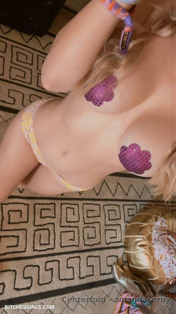 Amanda Cerny Nude Celebrity's Pussy Photos - amandacerny Onlyfans Leaked - #11
