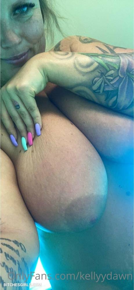 Kellyydawn Nude Milf - Thicc Onlyfans Leaked Photos - #10